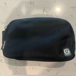lululemon athletica Everywhere Belt Bag